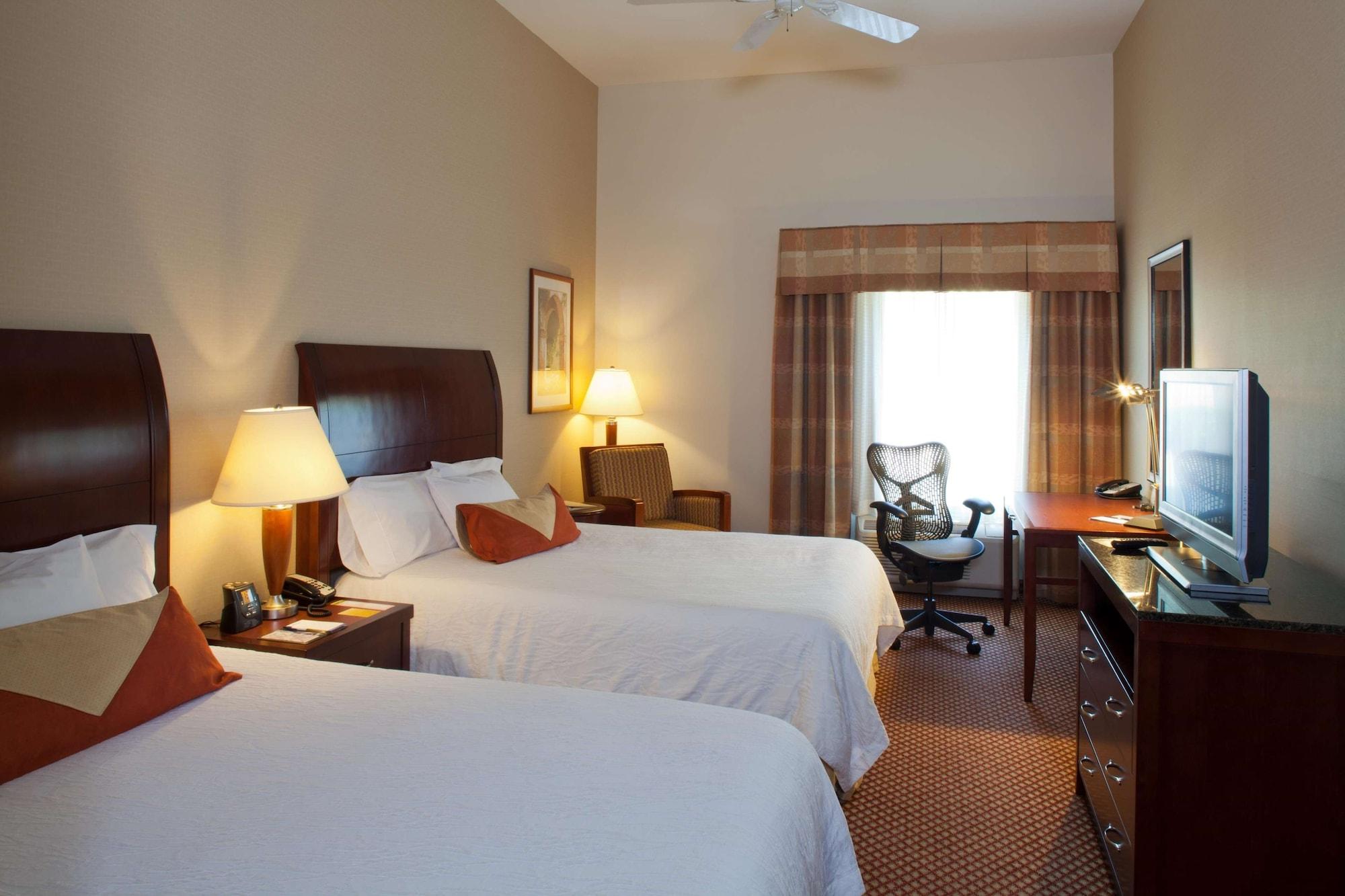 Hilton Garden Inn Ривергед Екстер'єр фото