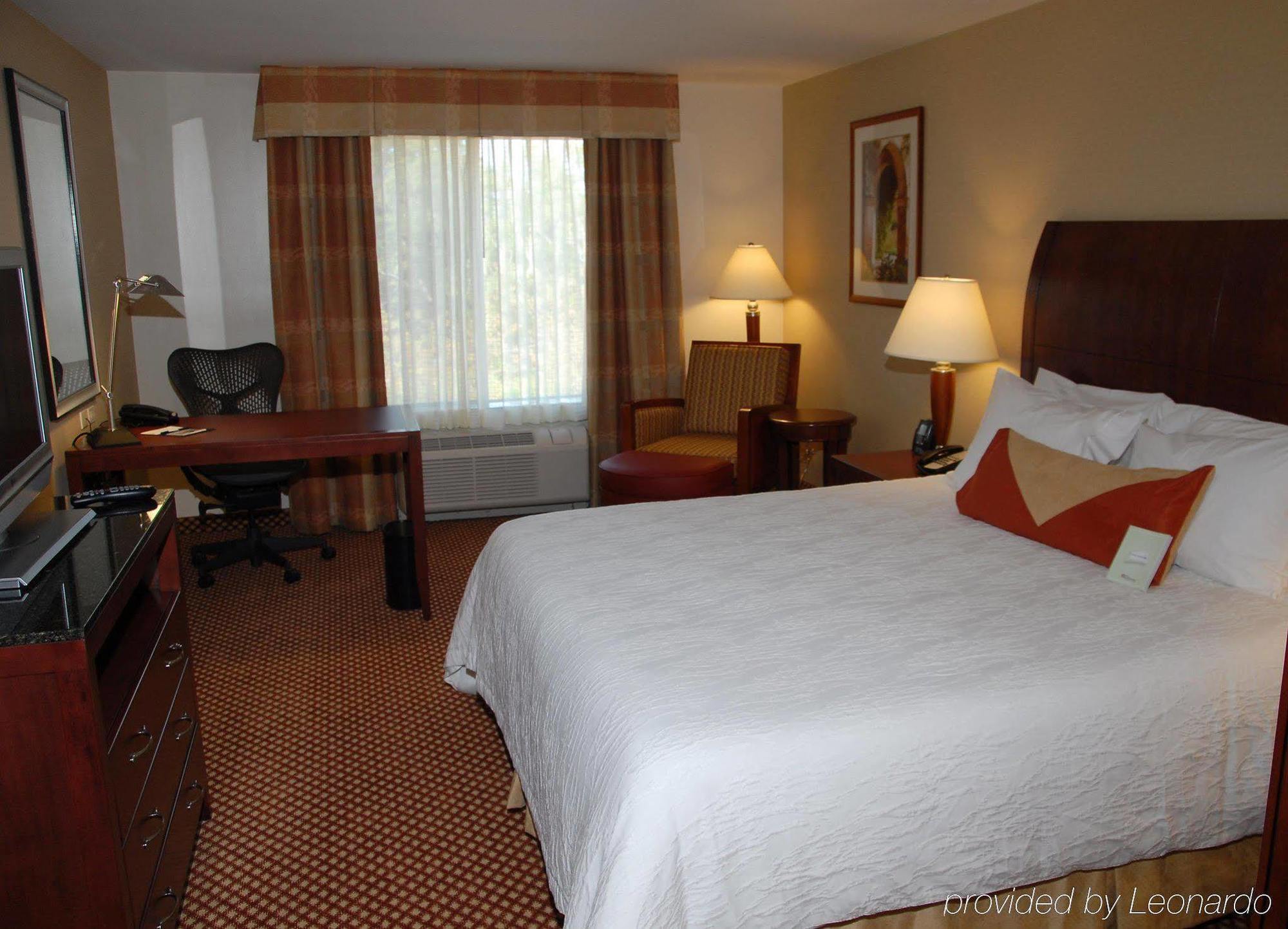 Hilton Garden Inn Ривергед Екстер'єр фото